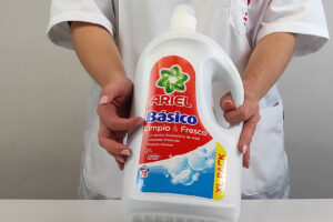 detergente ariel basic