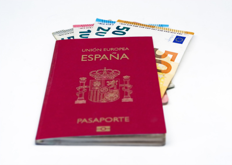 ¿Cuánto cuesta renovar el Pasaporte en España? 